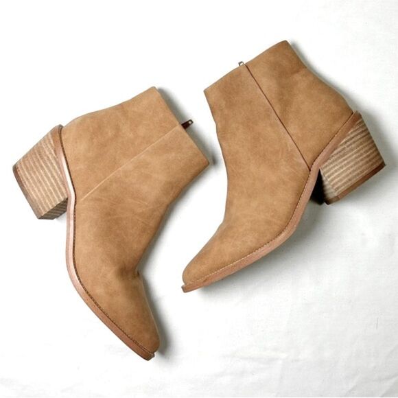 Report Odesa Grained W/Leather Stack Booties - Picture 1 of 5